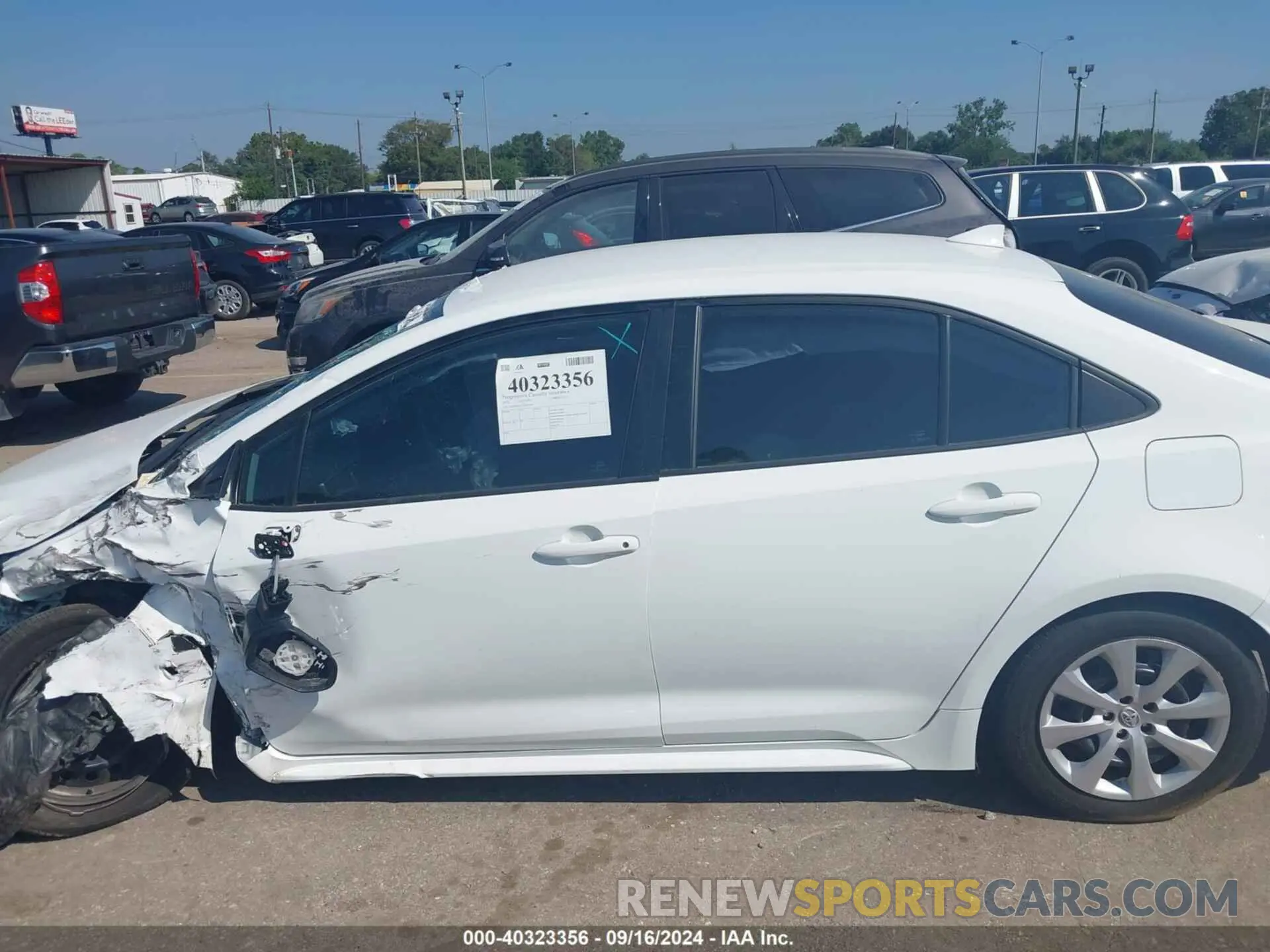 13 Photograph of a damaged car 5YFEPMAE7NP283044 TOYOTA COROLLA 2022
