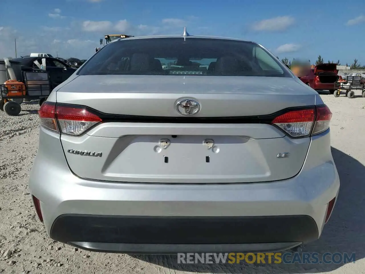 6 Photograph of a damaged car 5YFEPMAE7NP288616 TOYOTA COROLLA 2022