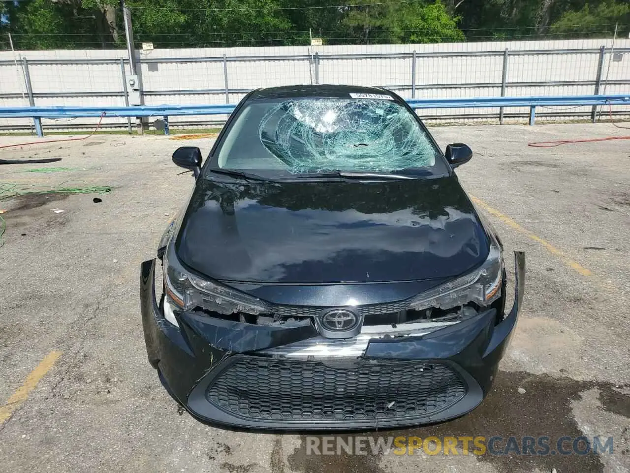 5 Photograph of a damaged car 5YFEPMAE7NP290009 TOYOTA COROLLA 2022