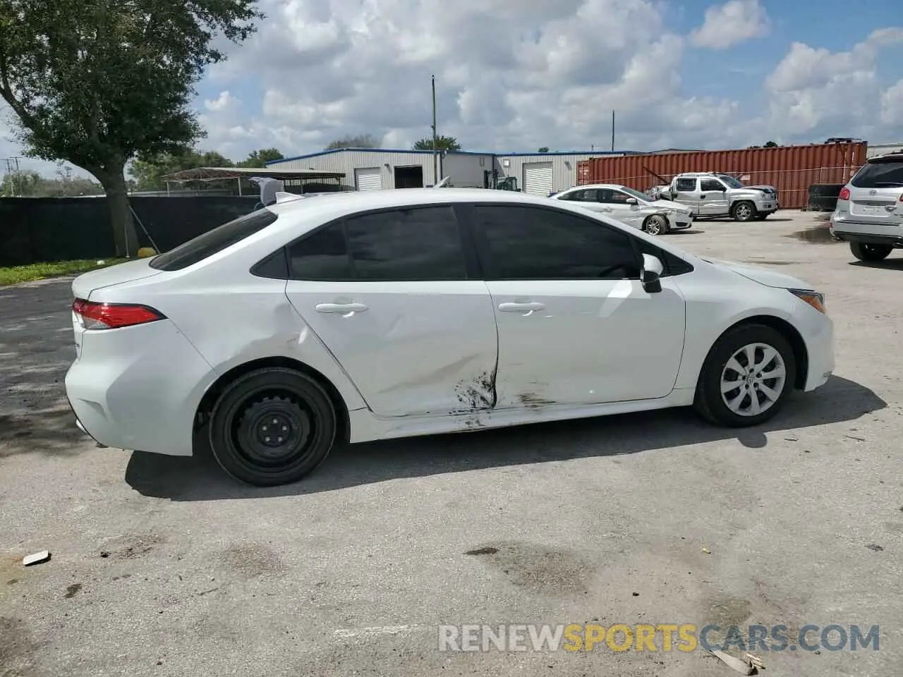 3 Photograph of a damaged car 5YFEPMAE7NP295372 TOYOTA COROLLA 2022