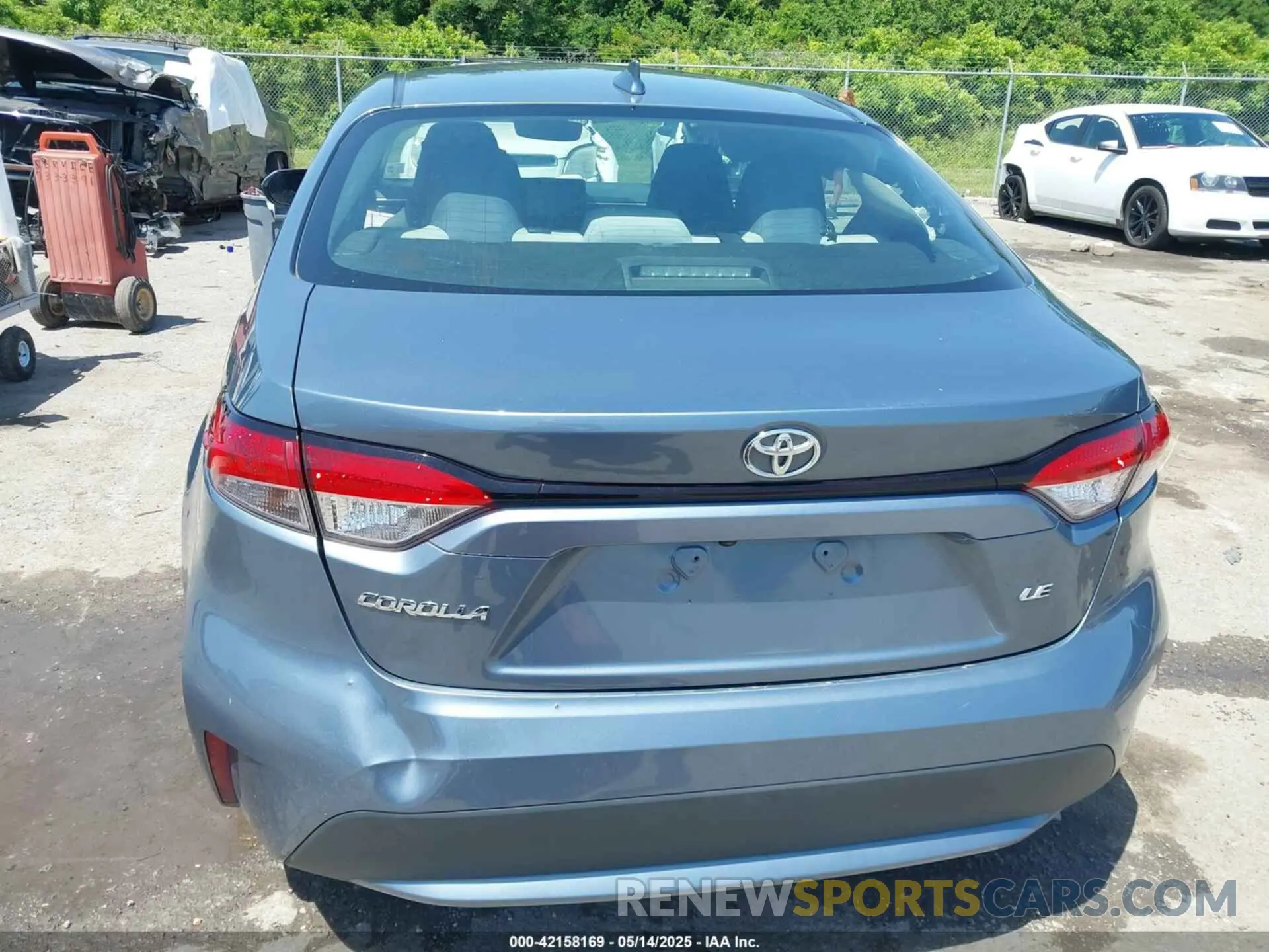 16 Photograph of a damaged car 5YFEPMAE7NP298207 TOYOTA COROLLA 2022