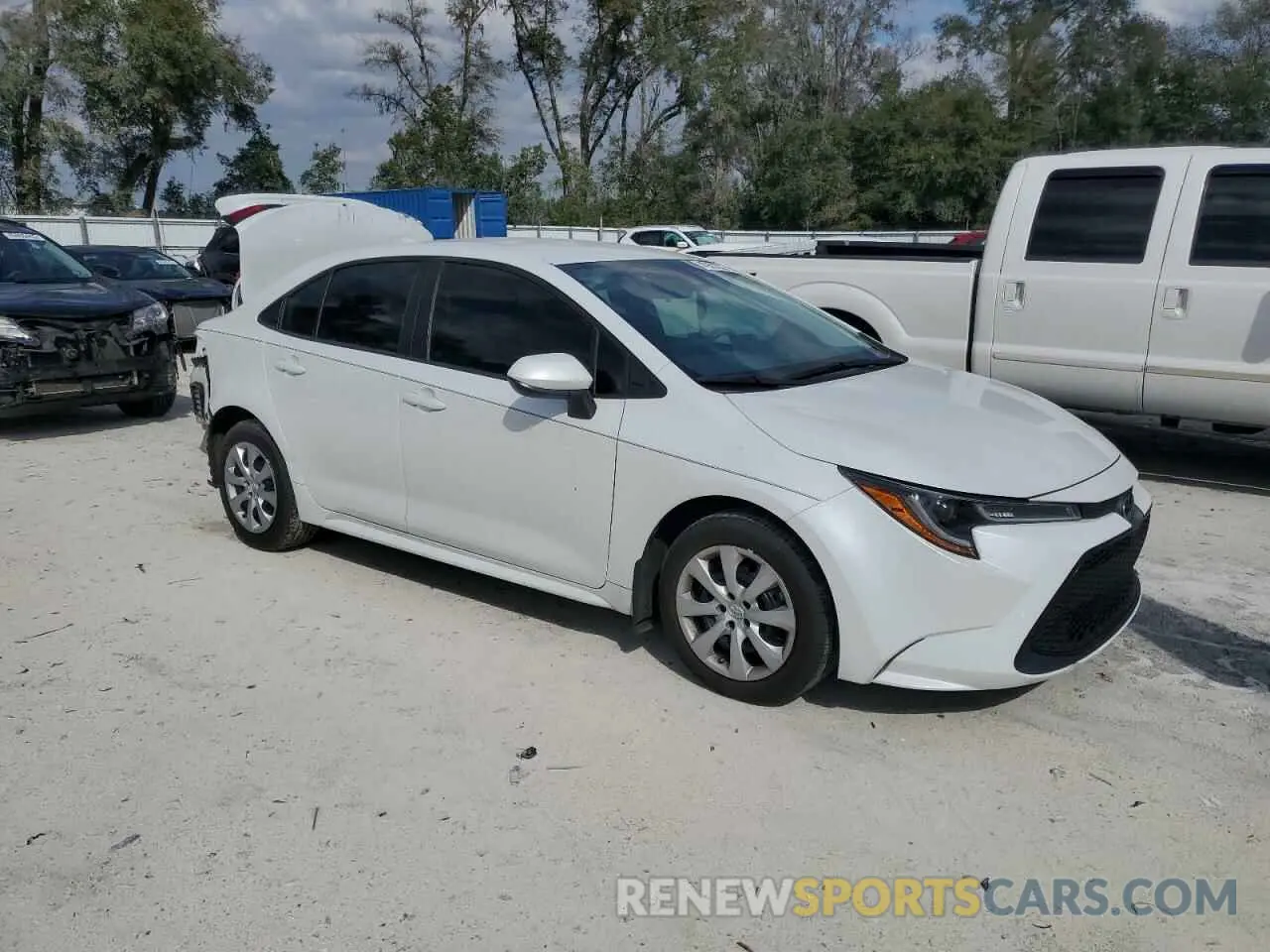 4 Photograph of a damaged car 5YFEPMAE7NP298577 TOYOTA COROLLA 2022