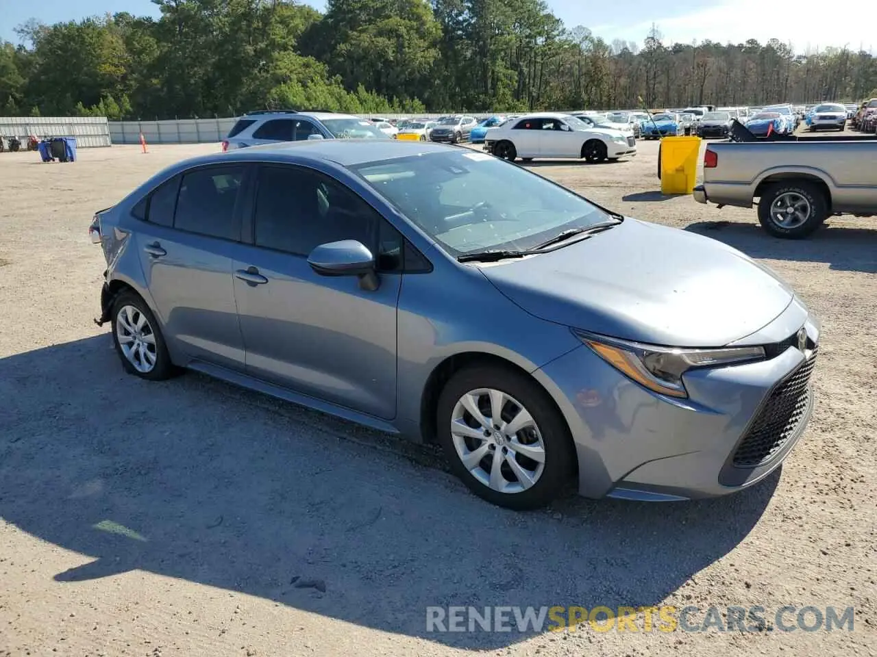 4 Photograph of a damaged car 5YFEPMAE7NP300702 TOYOTA COROLLA 2022