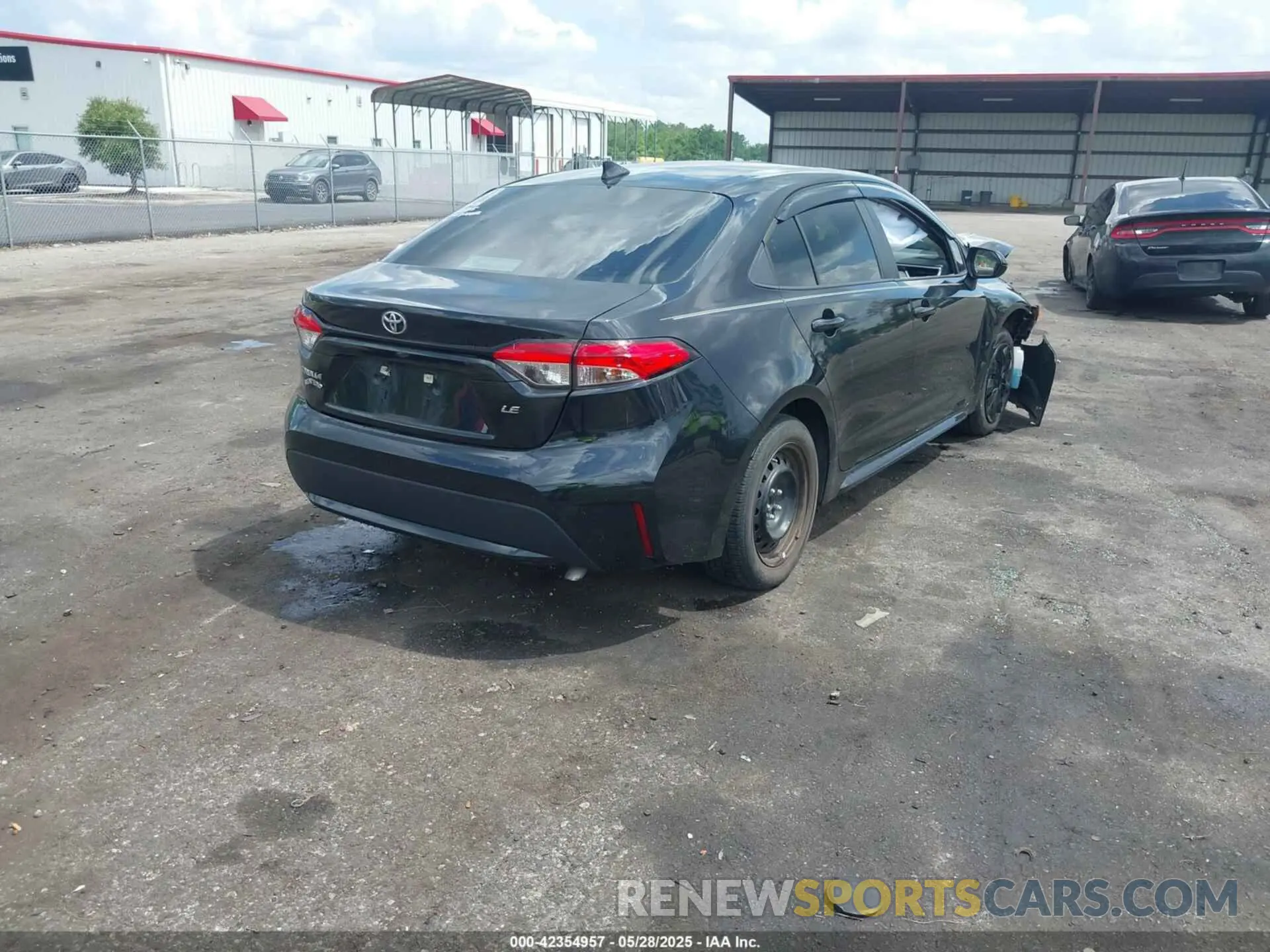 4 Photograph of a damaged car 5YFEPMAE7NP310856 TOYOTA COROLLA 2022