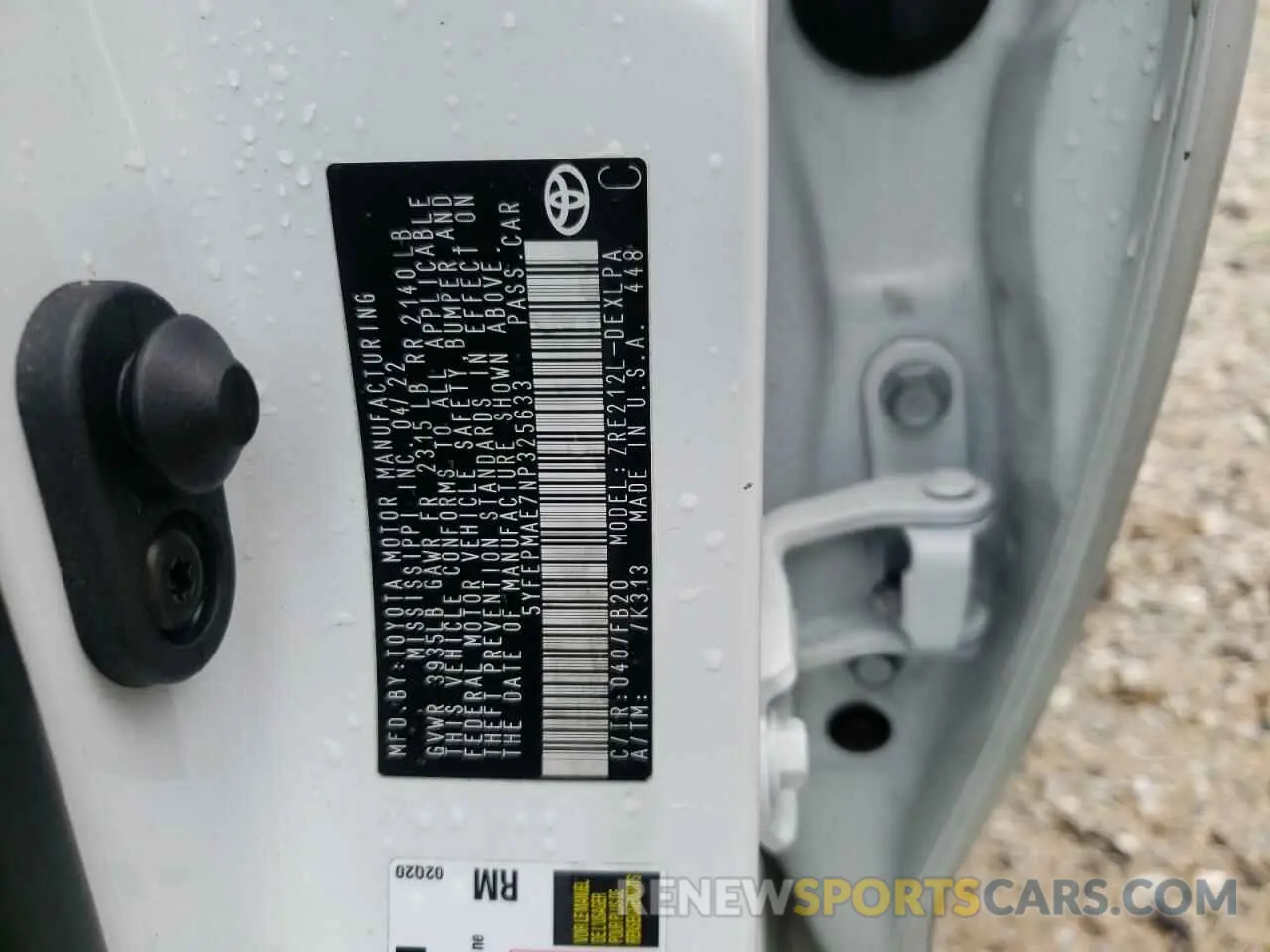 12 Photograph of a damaged car 5YFEPMAE7NP325633 TOYOTA COROLLA 2022