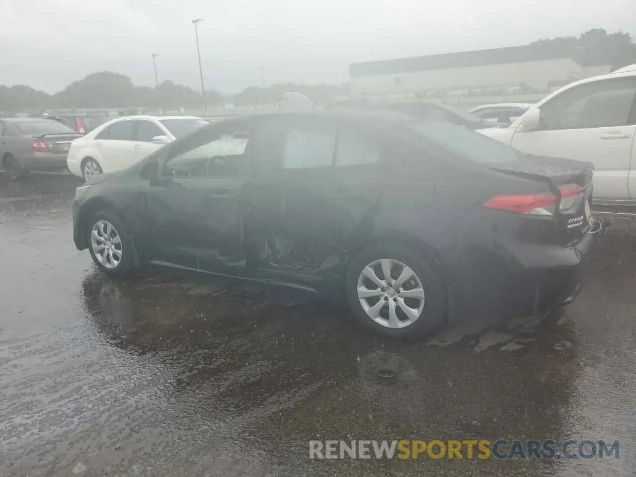 2 Photograph of a damaged car 5YFEPMAE7NP327110 TOYOTA COROLLA 2022