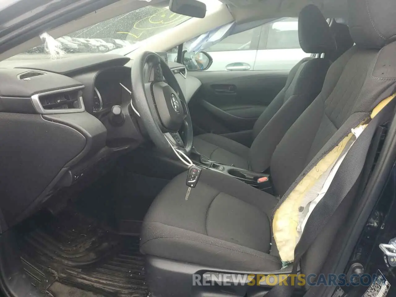 7 Photograph of a damaged car 5YFEPMAE7NP327110 TOYOTA COROLLA 2022