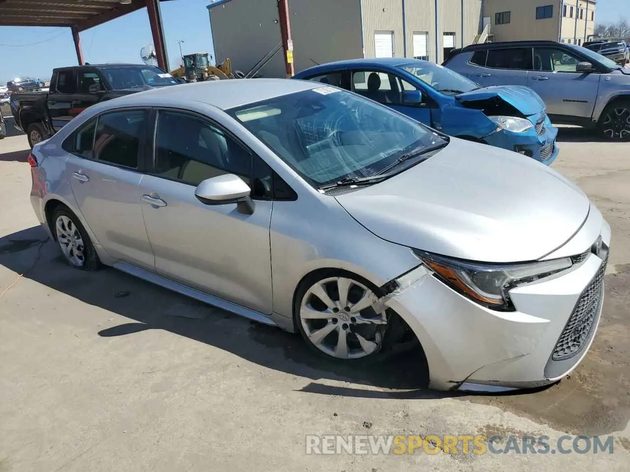4 Photograph of a damaged car 5YFEPMAE7NP334168 TOYOTA COROLLA 2022