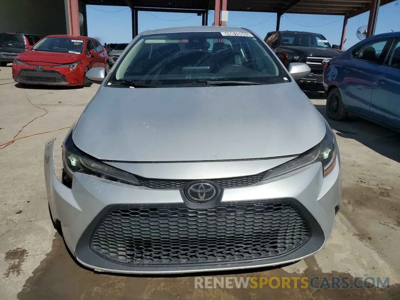 5 Photograph of a damaged car 5YFEPMAE7NP334168 TOYOTA COROLLA 2022