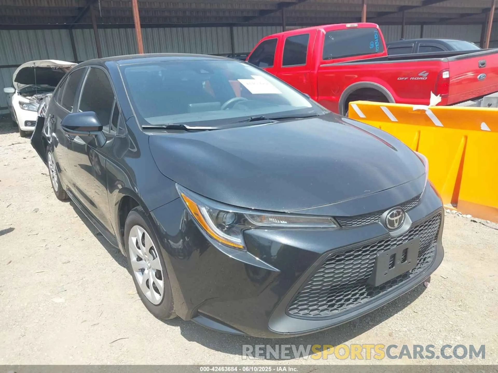 1 Photograph of a damaged car 5YFEPMAE7NP336079 TOYOTA COROLLA 2022