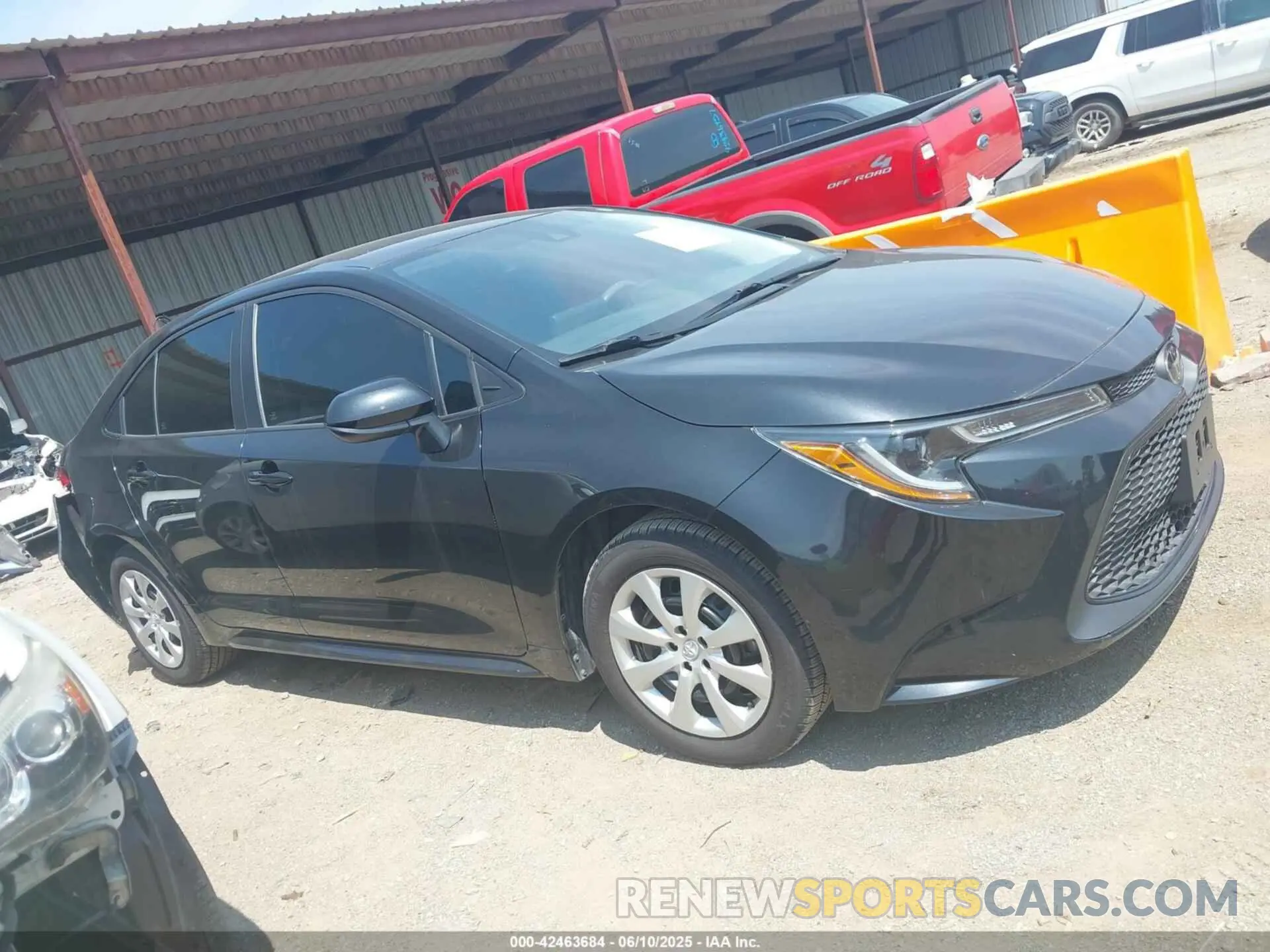 14 Photograph of a damaged car 5YFEPMAE7NP336079 TOYOTA COROLLA 2022