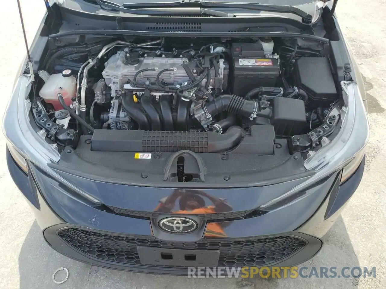 11 Photograph of a damaged car 5YFEPMAE7NP338916 TOYOTA COROLLA 2022