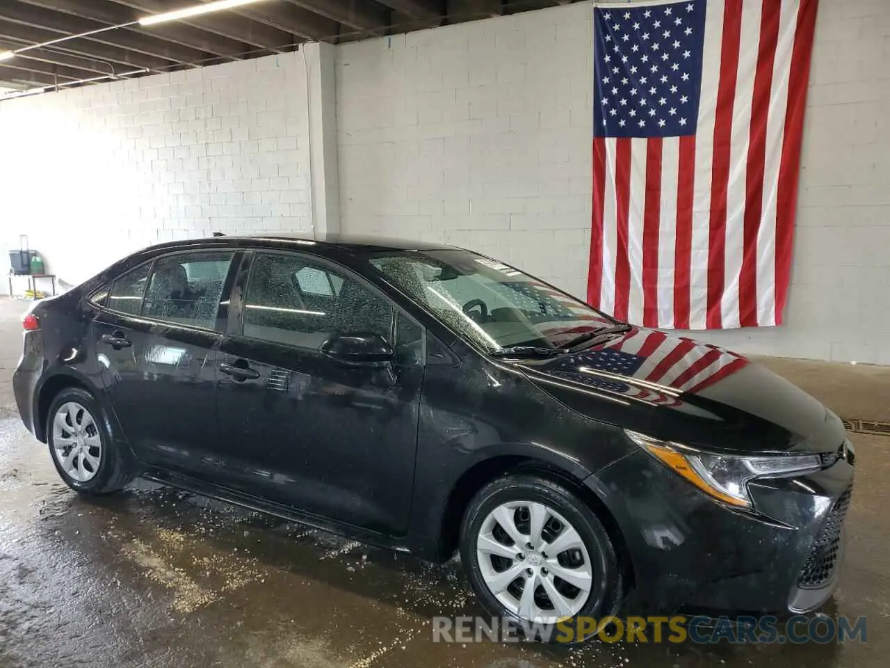 4 Photograph of a damaged car 5YFEPMAE7NP344747 TOYOTA COROLLA 2022