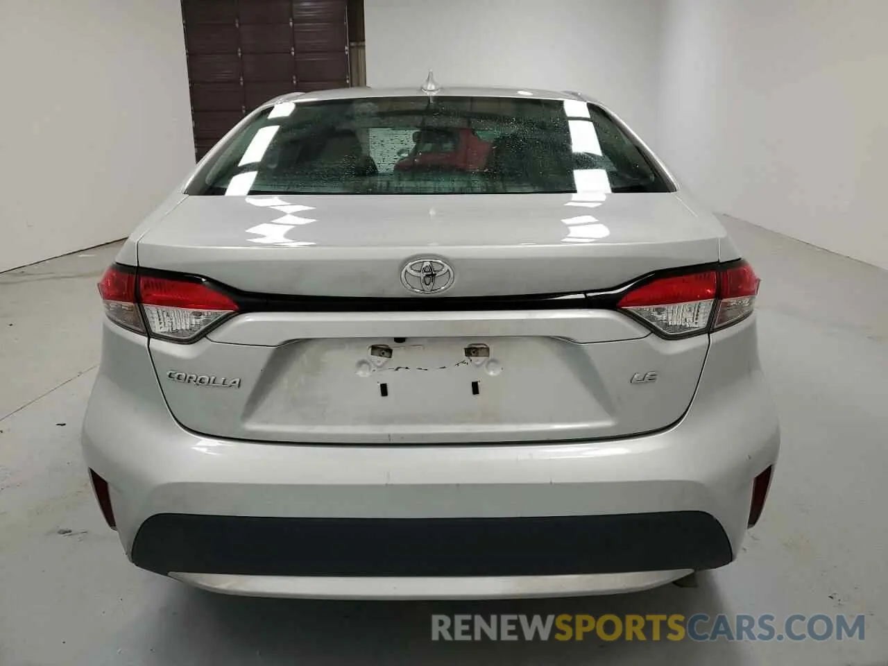 6 Photograph of a damaged car 5YFEPMAE7NP351844 TOYOTA COROLLA 2022