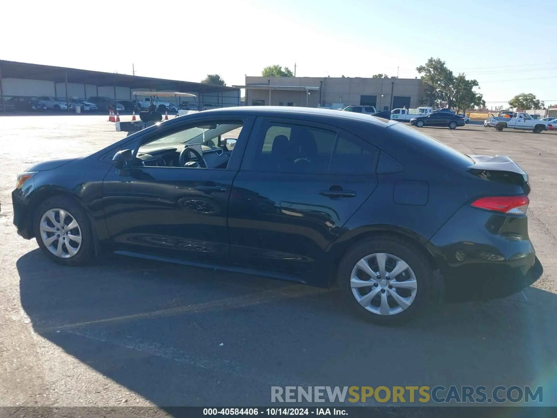 14 Photograph of a damaged car 5YFEPMAE7NP356719 TOYOTA COROLLA 2022
