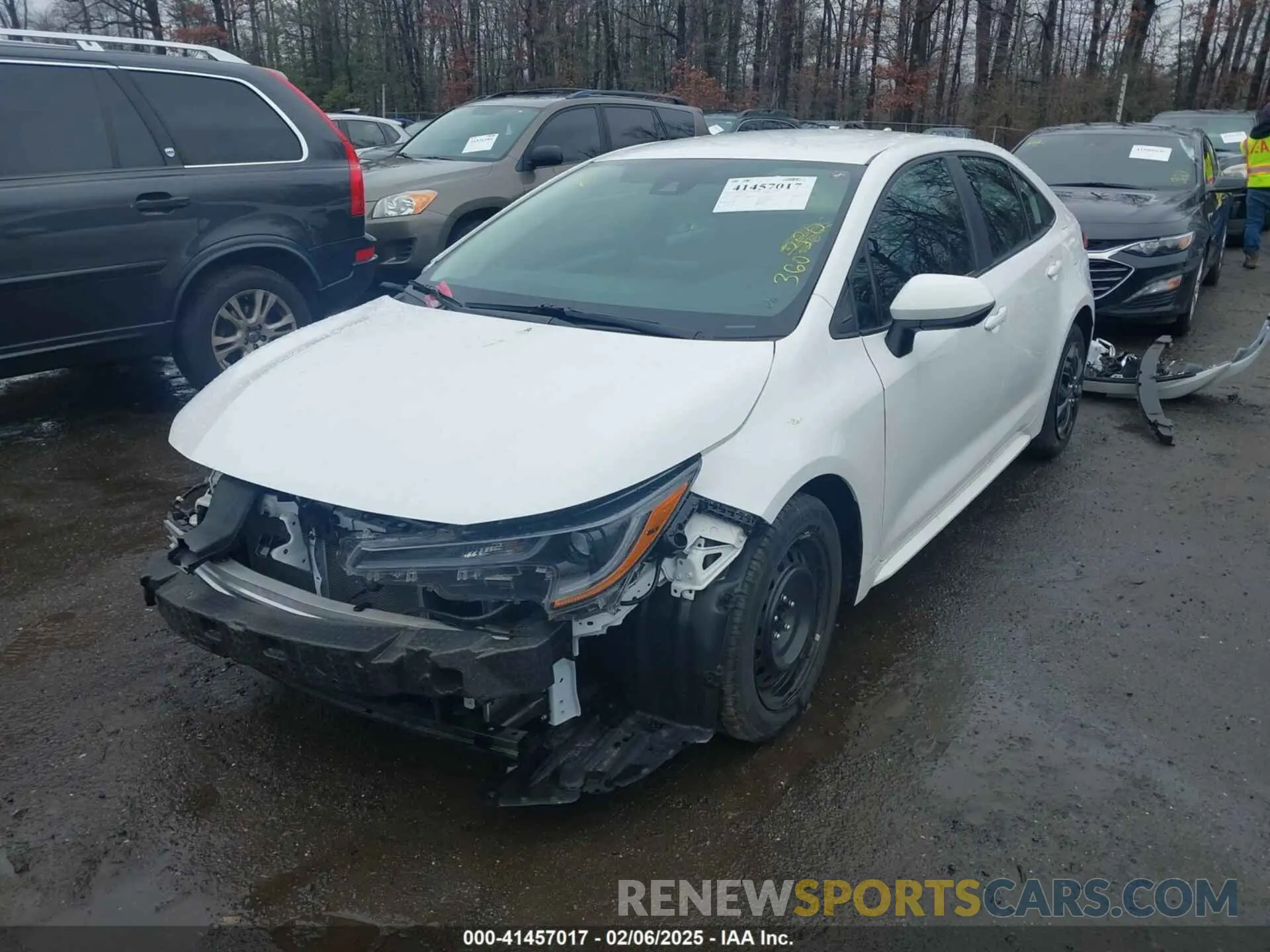 2 Photograph of a damaged car 5YFEPMAE7NP362035 TOYOTA COROLLA 2022