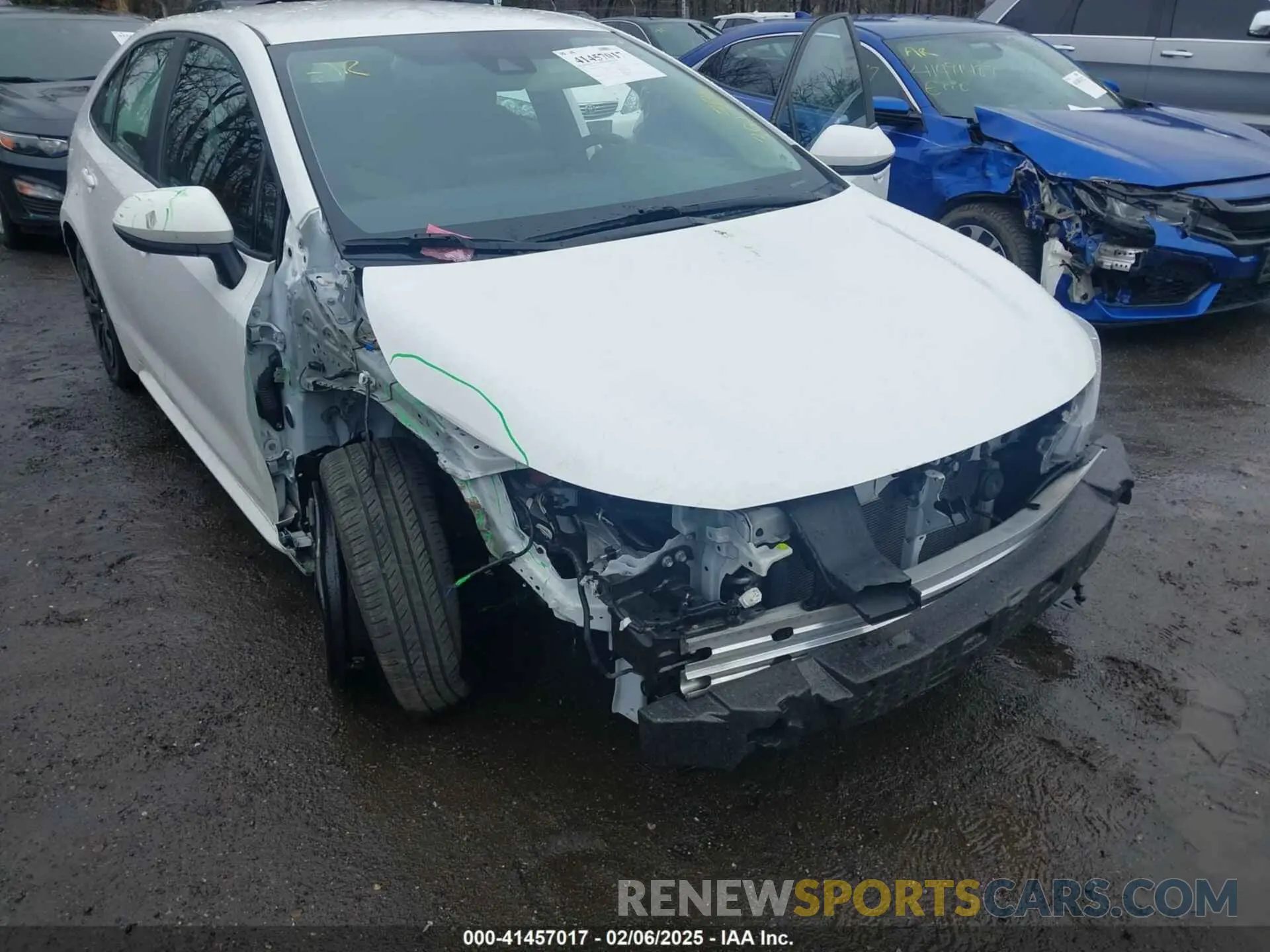 6 Photograph of a damaged car 5YFEPMAE7NP362035 TOYOTA COROLLA 2022
