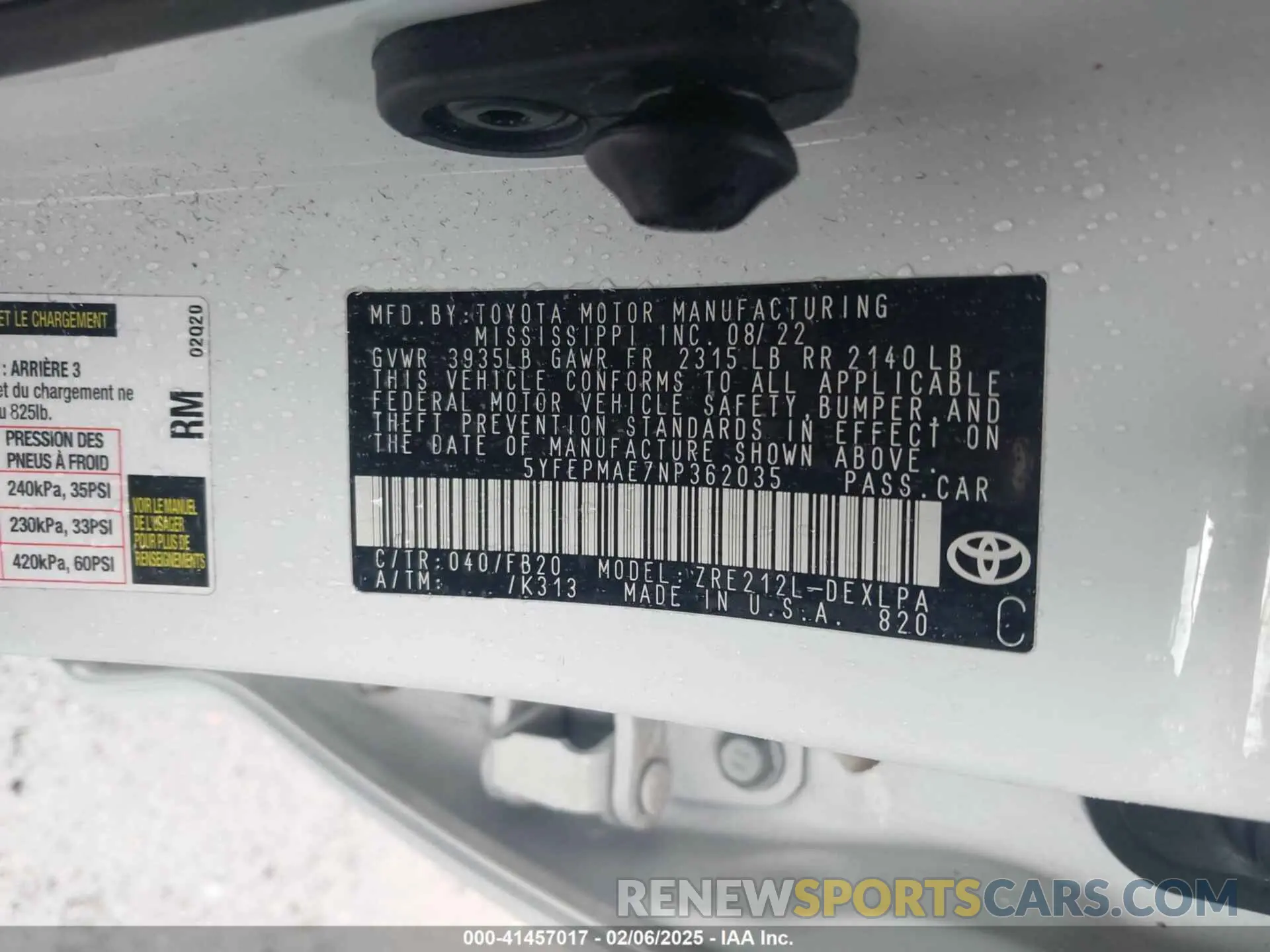 9 Photograph of a damaged car 5YFEPMAE7NP362035 TOYOTA COROLLA 2022