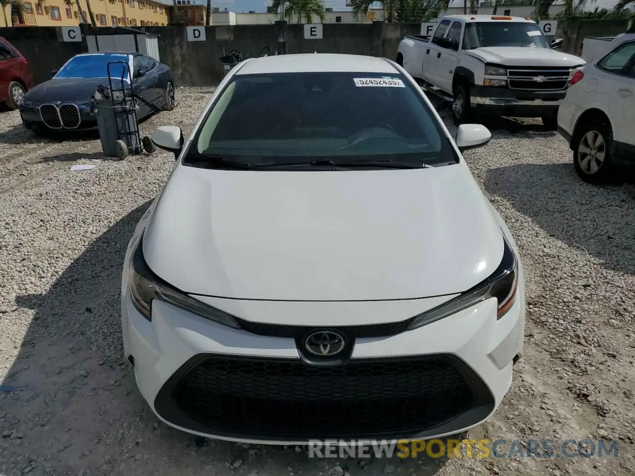 5 Photograph of a damaged car 5YFEPMAE7NP364870 TOYOTA COROLLA 2022