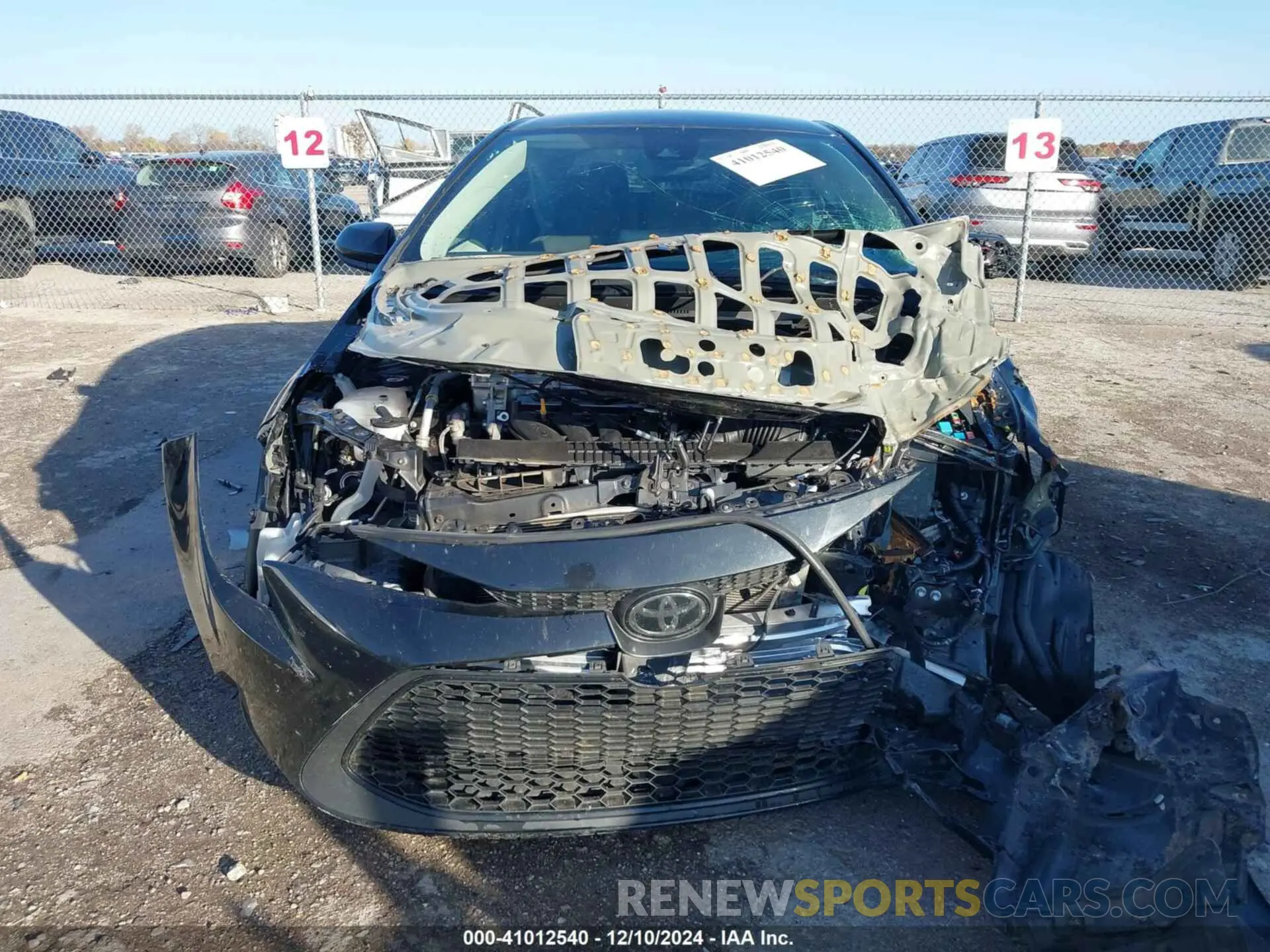 13 Photograph of a damaged car 5YFEPMAE7NP371687 TOYOTA COROLLA 2022