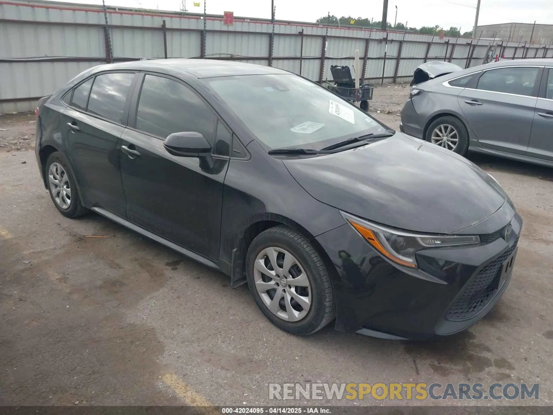 1 Photograph of a damaged car 5YFEPMAE7NP378994 TOYOTA COROLLA 2022