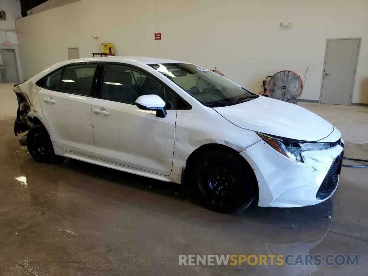 4 Photograph of a damaged car 5YFEPMAE7NP380289 TOYOTA COROLLA 2022