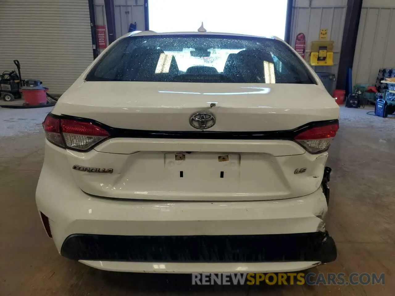 6 Photograph of a damaged car 5YFEPMAE7NP380289 TOYOTA COROLLA 2022