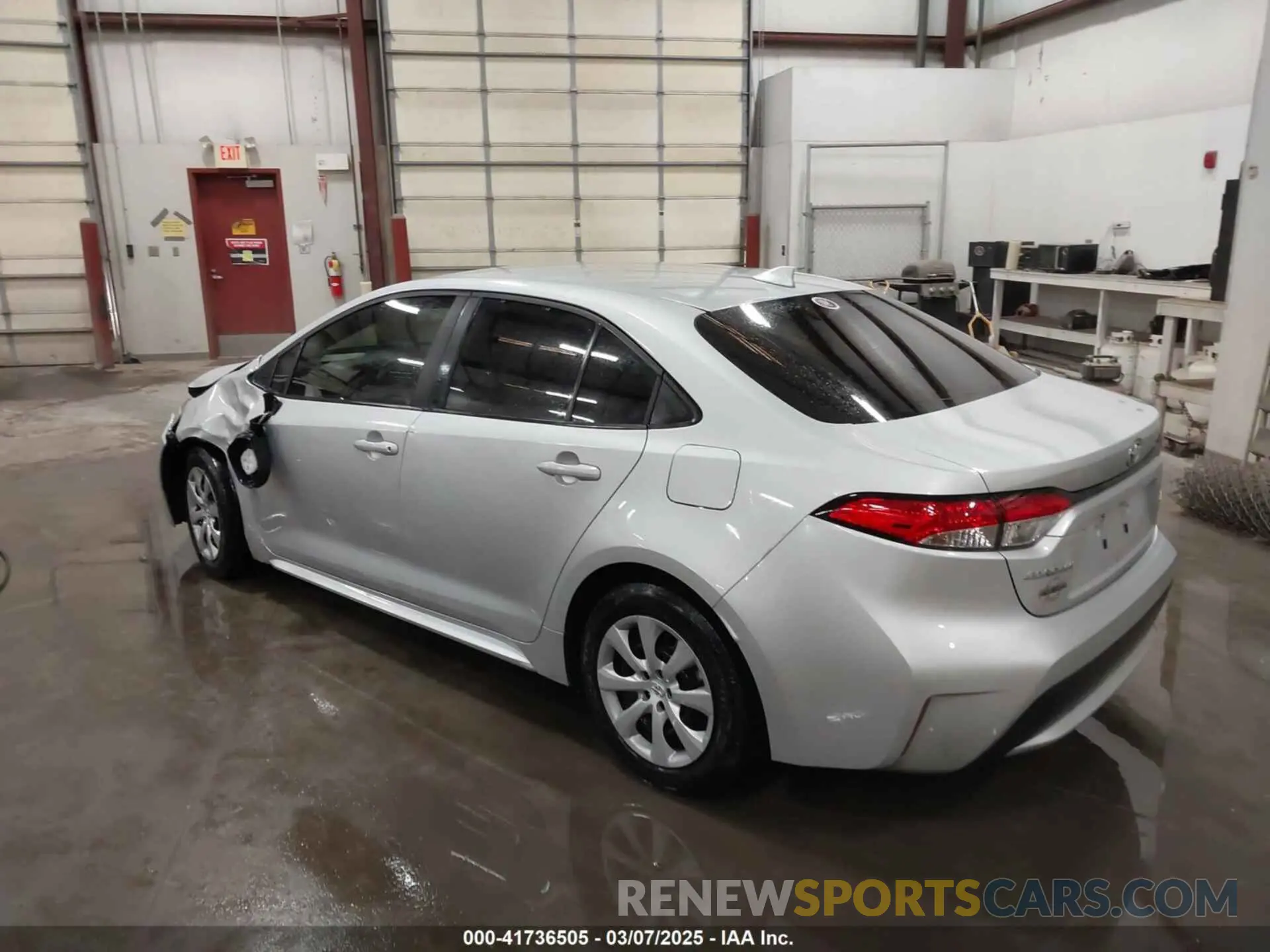 3 Photograph of a damaged car 5YFEPMAE7NP380843 TOYOTA COROLLA 2022