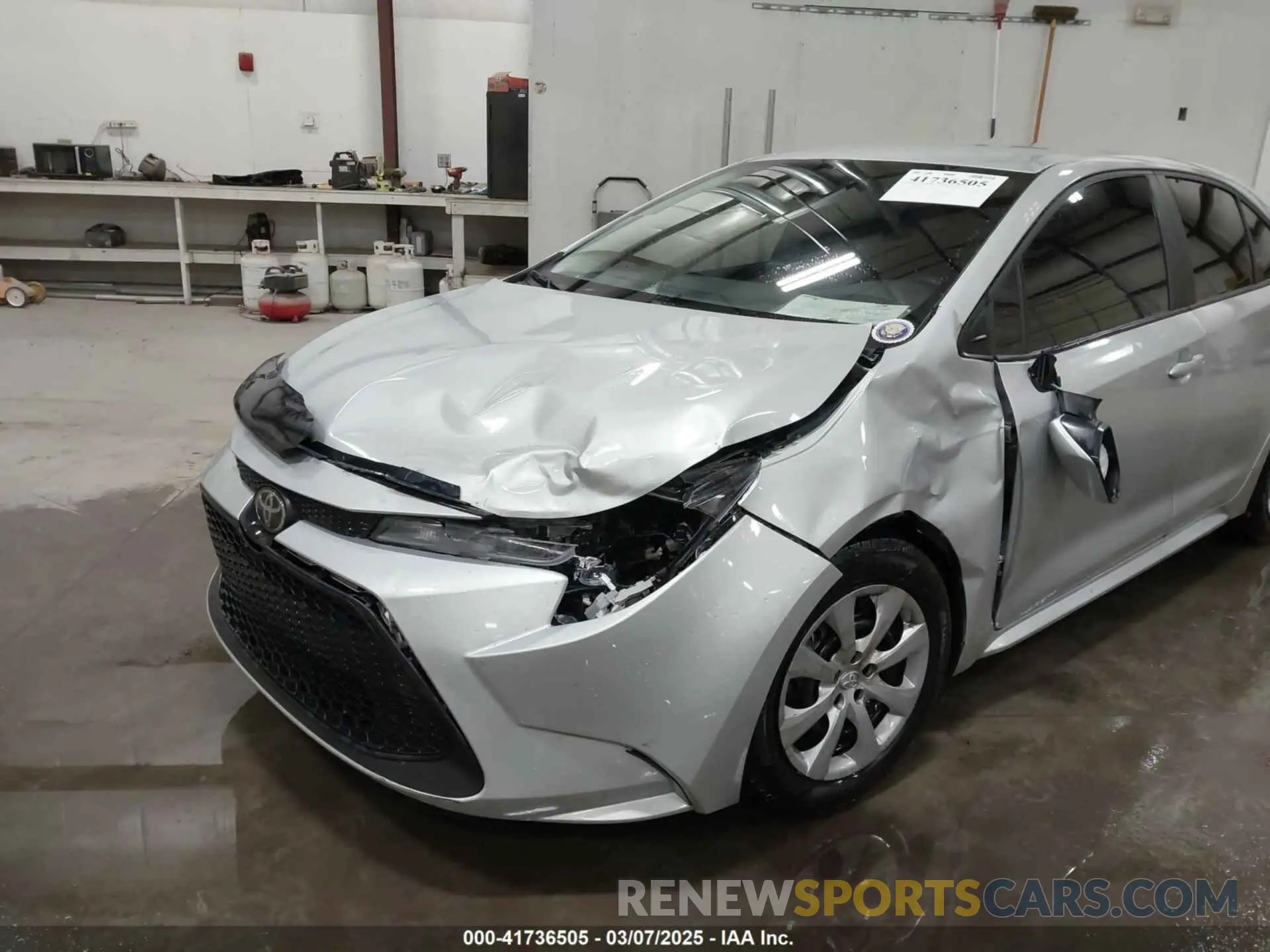 6 Photograph of a damaged car 5YFEPMAE7NP380843 TOYOTA COROLLA 2022
