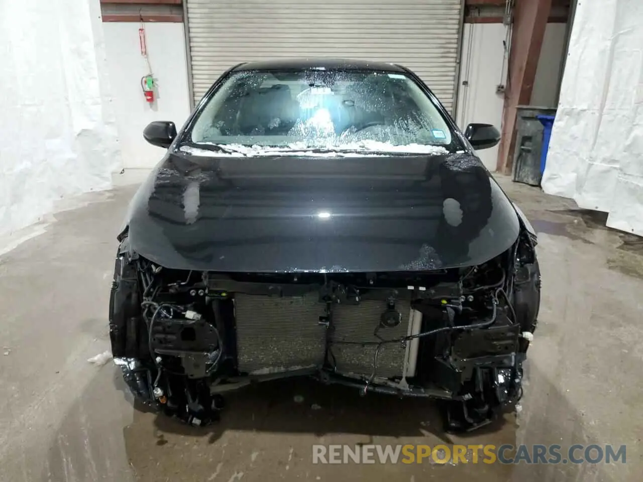 5 Photograph of a damaged car 5YFEPMAE7NP381586 TOYOTA COROLLA 2022