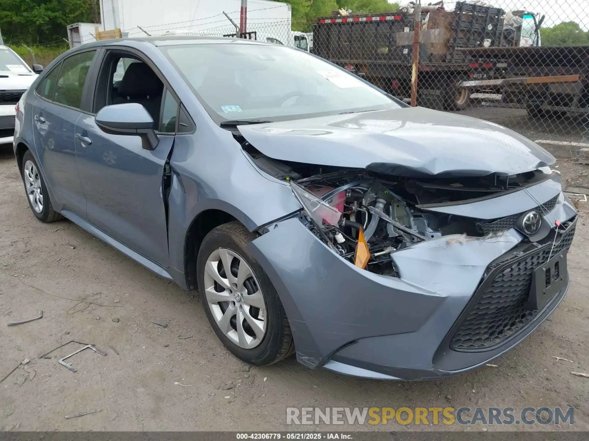 1 Photograph of a damaged car 5YFEPMAE7NP389915 TOYOTA COROLLA 2022