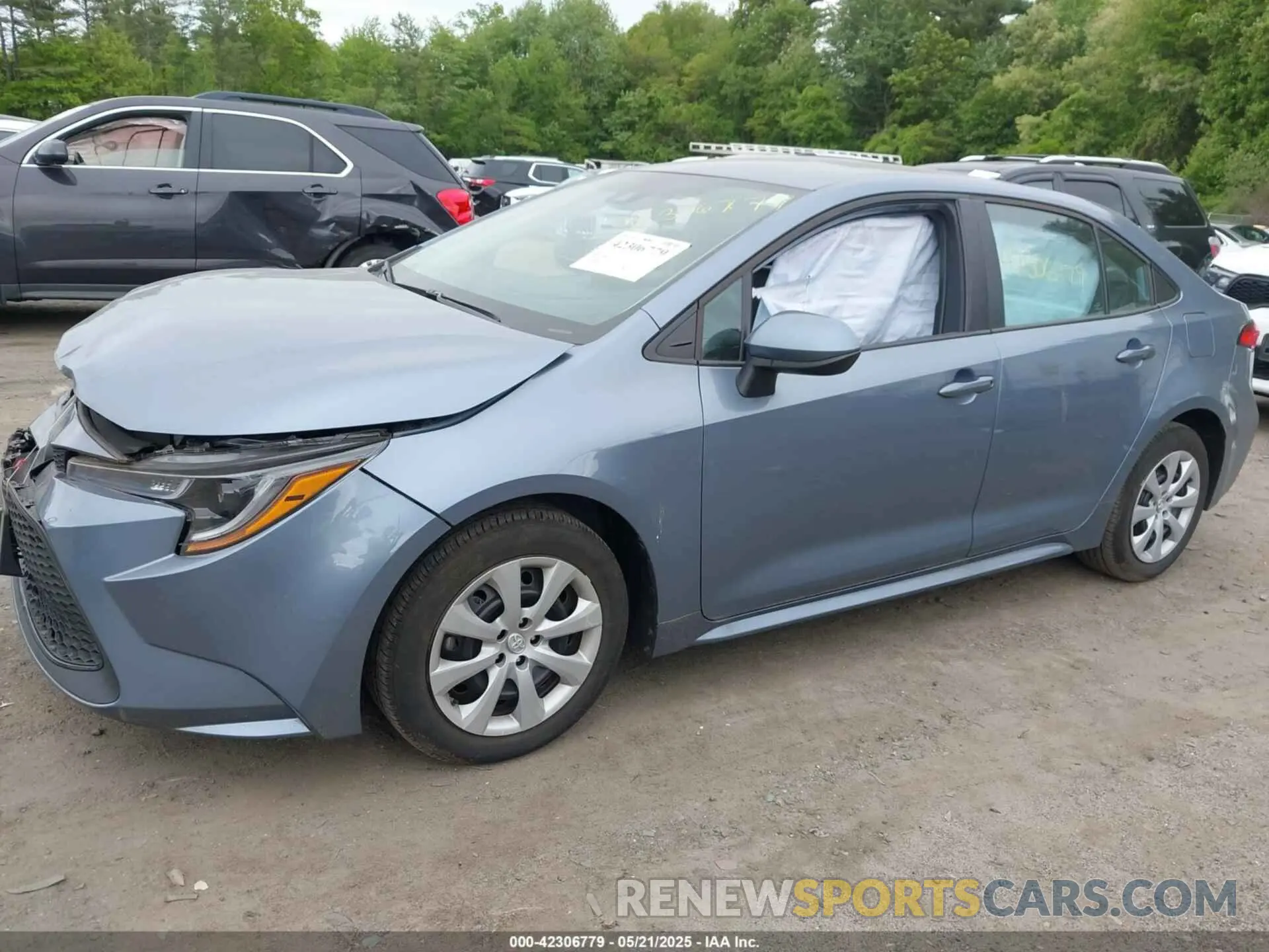 14 Photograph of a damaged car 5YFEPMAE7NP389915 TOYOTA COROLLA 2022
