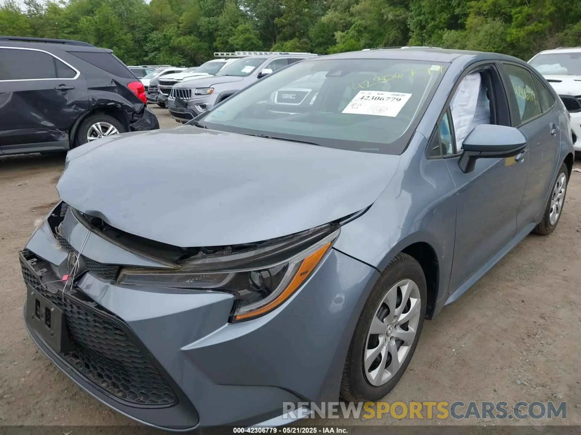 2 Photograph of a damaged car 5YFEPMAE7NP389915 TOYOTA COROLLA 2022