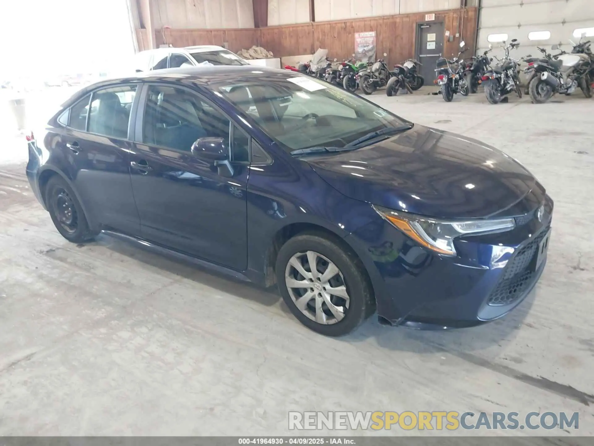 1 Photograph of a damaged car 5YFEPMAE7NP390174 TOYOTA COROLLA 2022