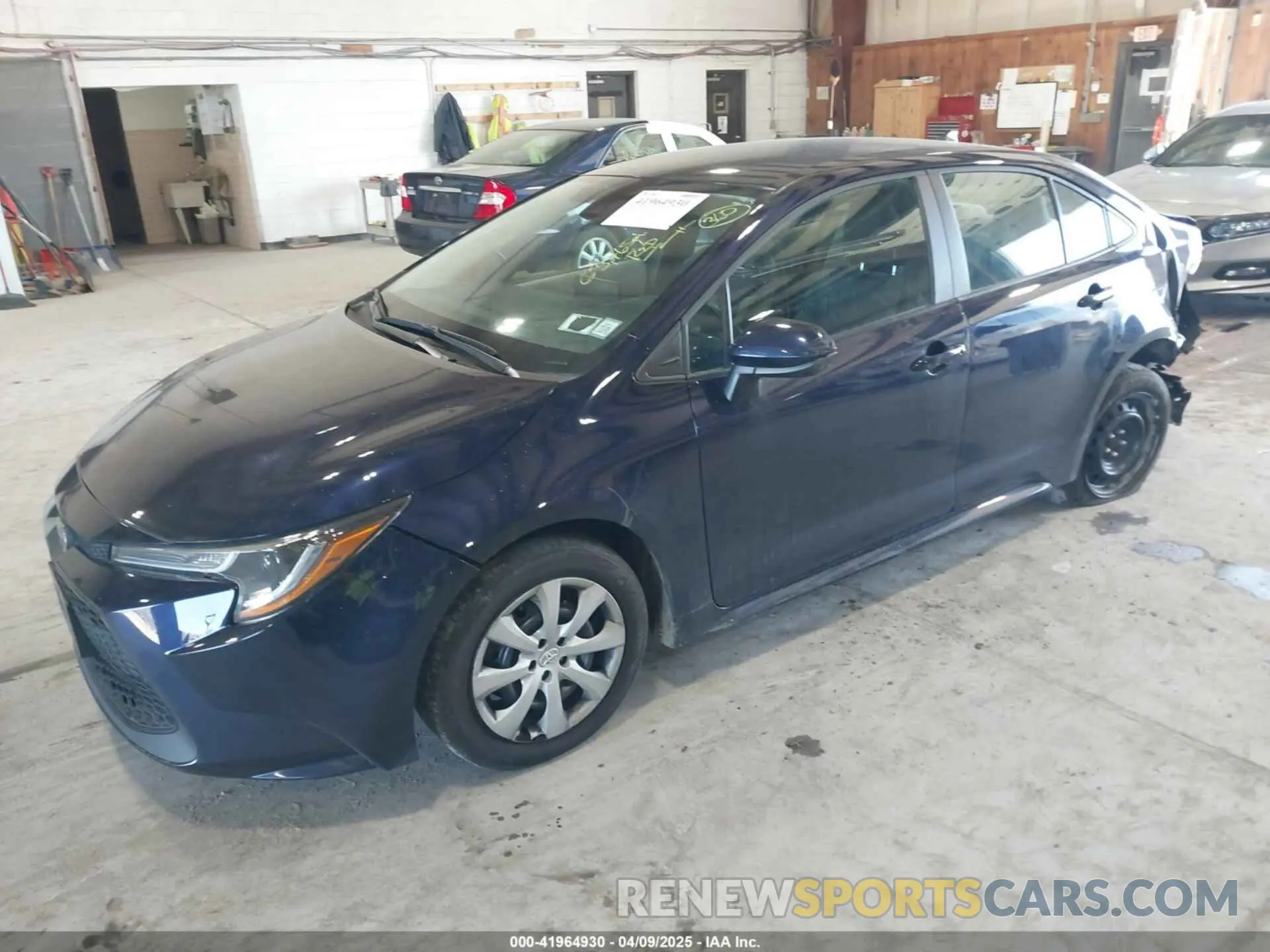 2 Photograph of a damaged car 5YFEPMAE7NP390174 TOYOTA COROLLA 2022