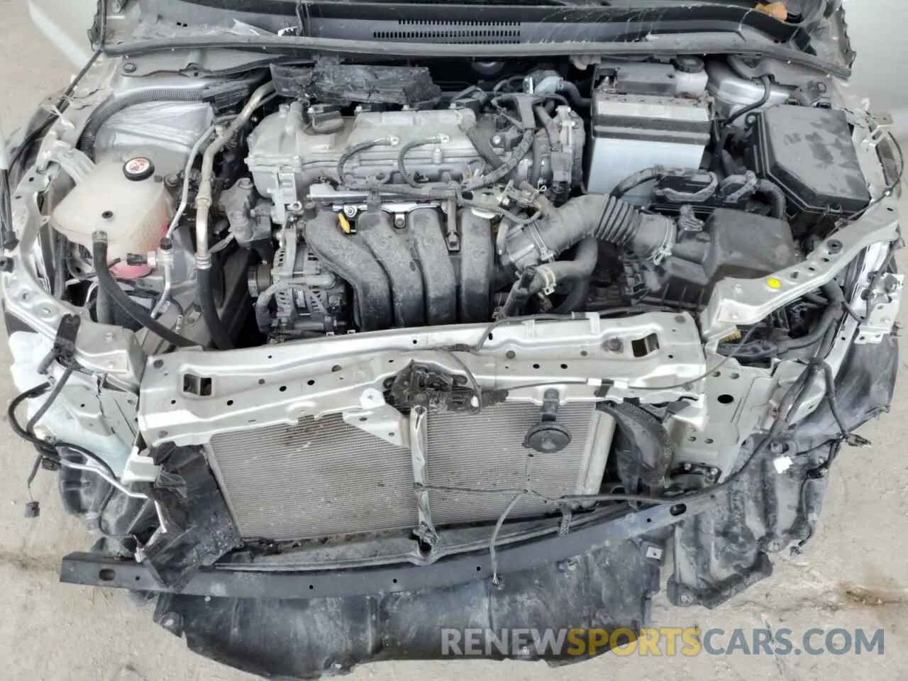 11 Photograph of a damaged car 5YFEPMAE7NP392118 TOYOTA COROLLA 2022