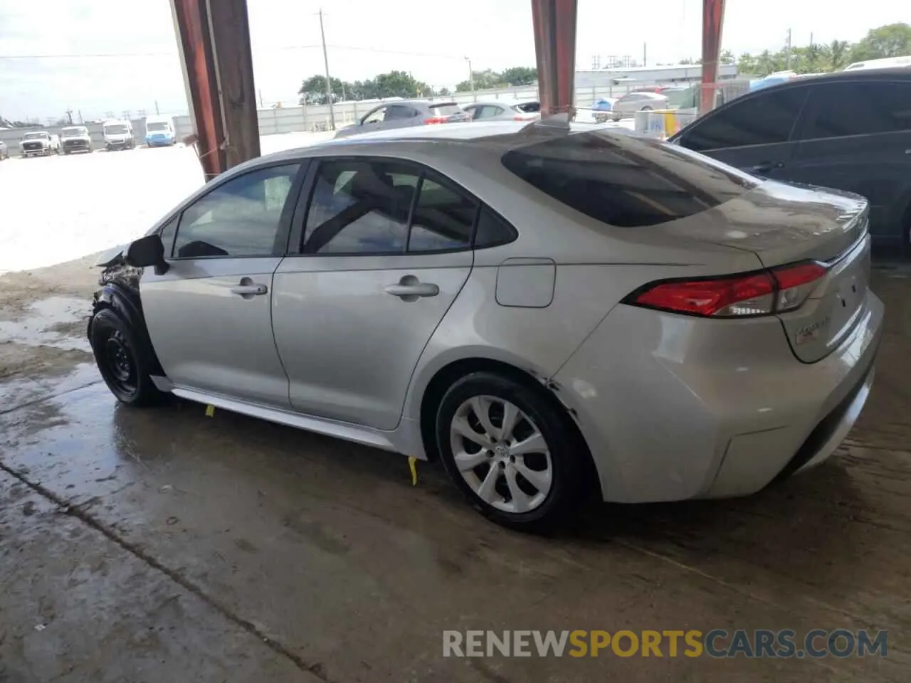 2 Photograph of a damaged car 5YFEPMAE7NP392118 TOYOTA COROLLA 2022