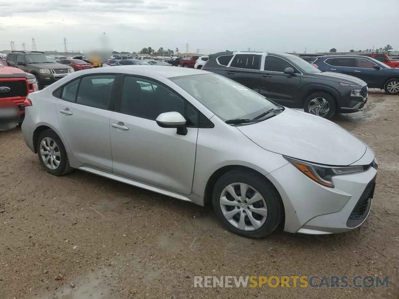 4 Photograph of a damaged car 5YFEPMAE8NP272070 TOYOTA COROLLA 2022