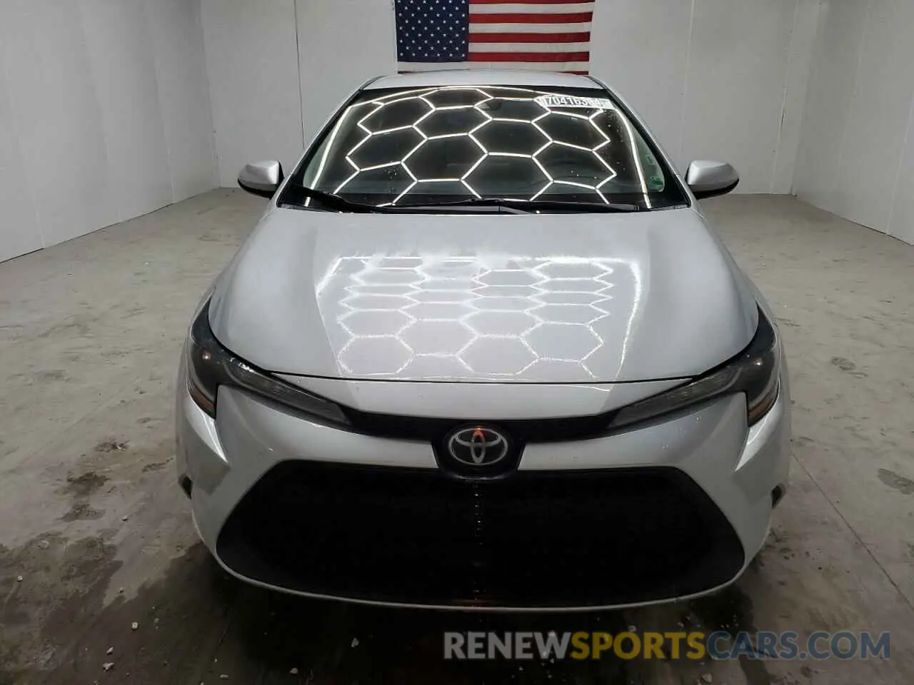 5 Photograph of a damaged car 5YFEPMAE8NP275180 TOYOTA COROLLA 2022