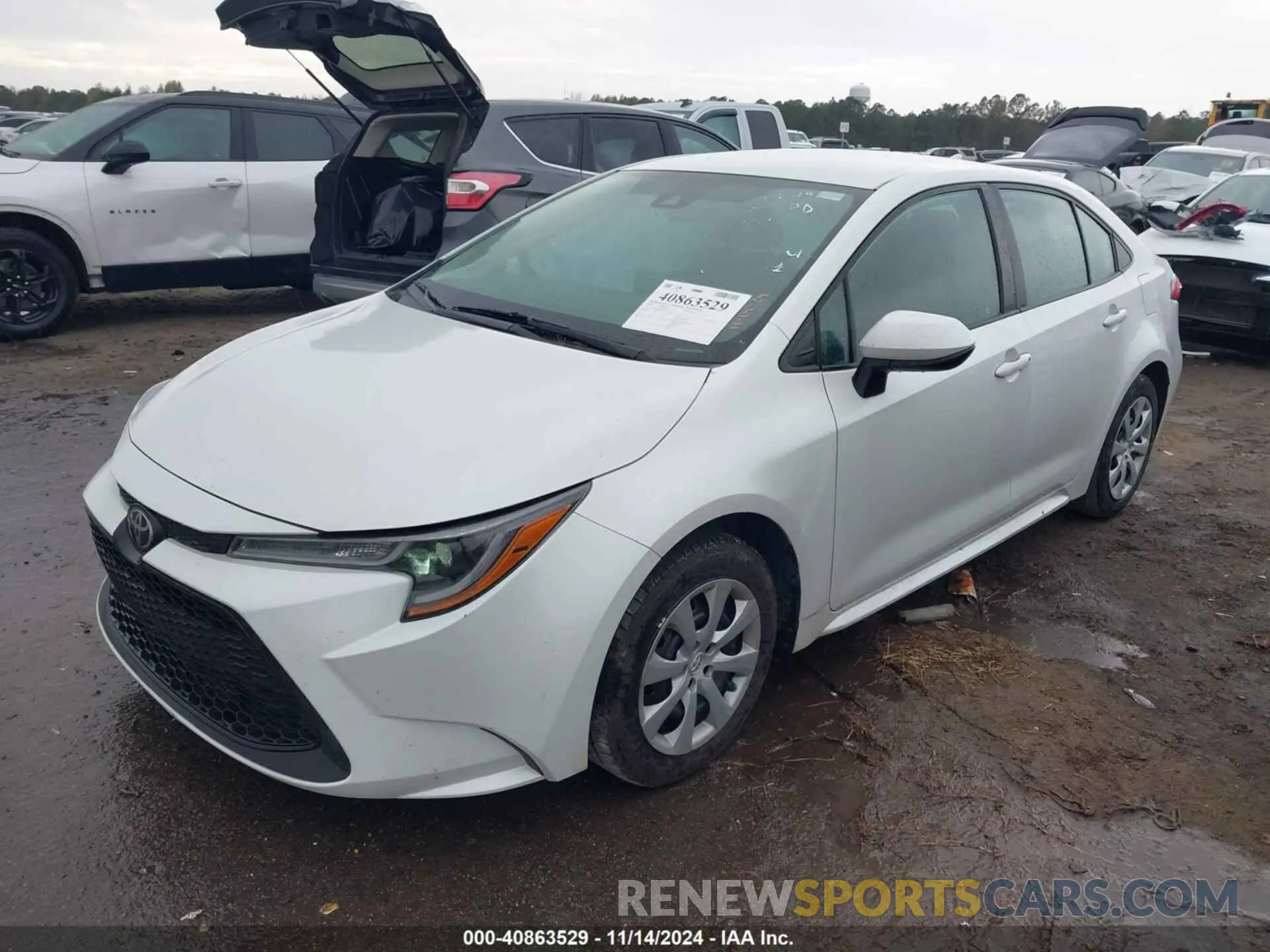 2 Photograph of a damaged car 5YFEPMAE8NP279214 TOYOTA COROLLA 2022