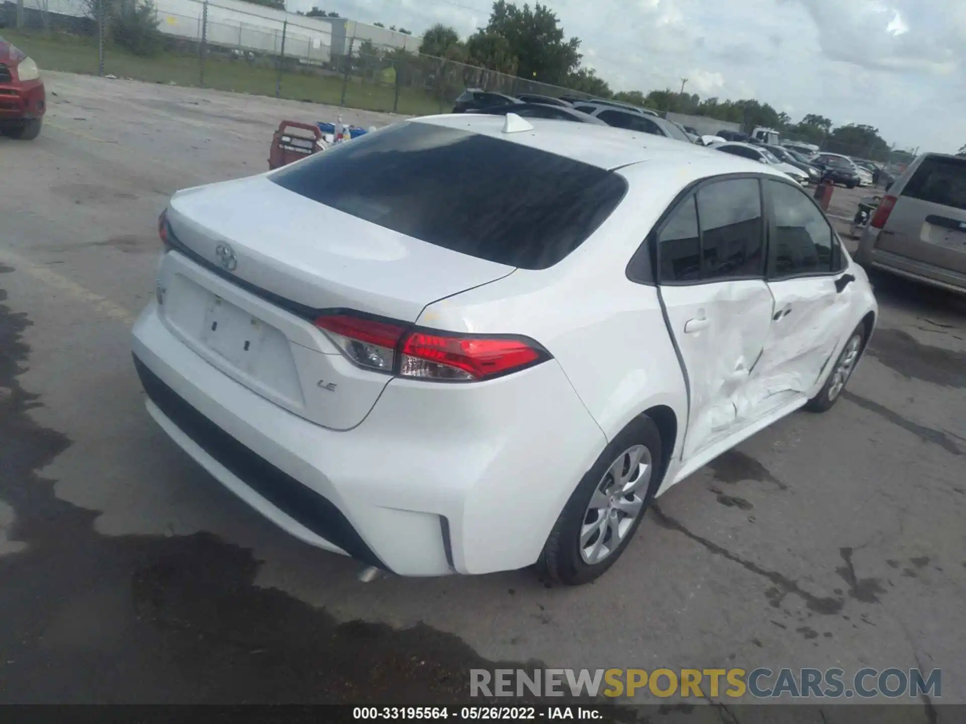 4 Photograph of a damaged car 5YFEPMAE8NP289371 TOYOTA COROLLA 2022