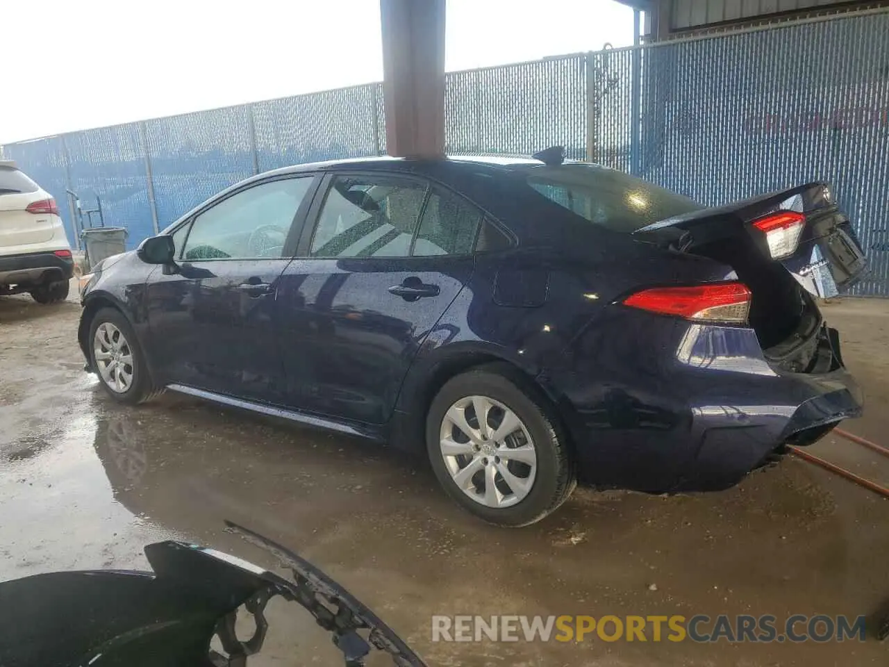 2 Photograph of a damaged car 5YFEPMAE8NP293016 TOYOTA COROLLA 2022