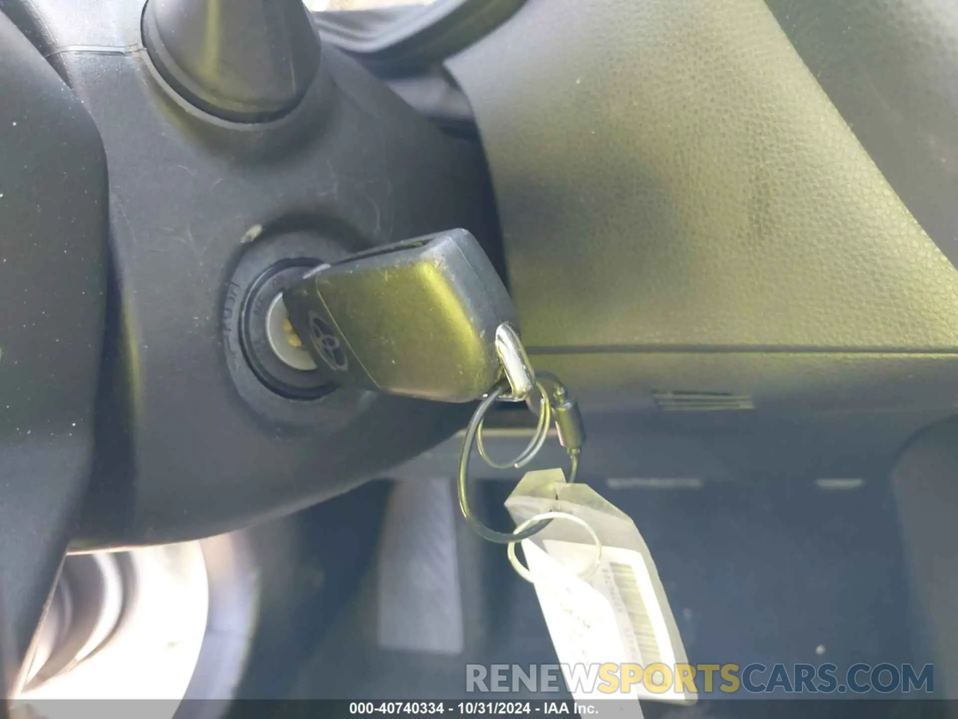 11 Photograph of a damaged car 5YFEPMAE8NP296708 TOYOTA COROLLA 2022