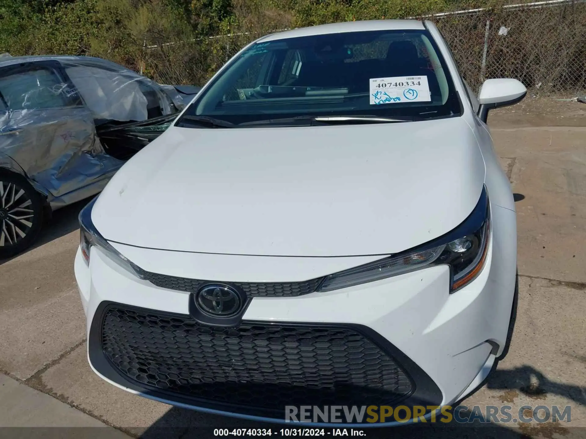 12 Photograph of a damaged car 5YFEPMAE8NP296708 TOYOTA COROLLA 2022