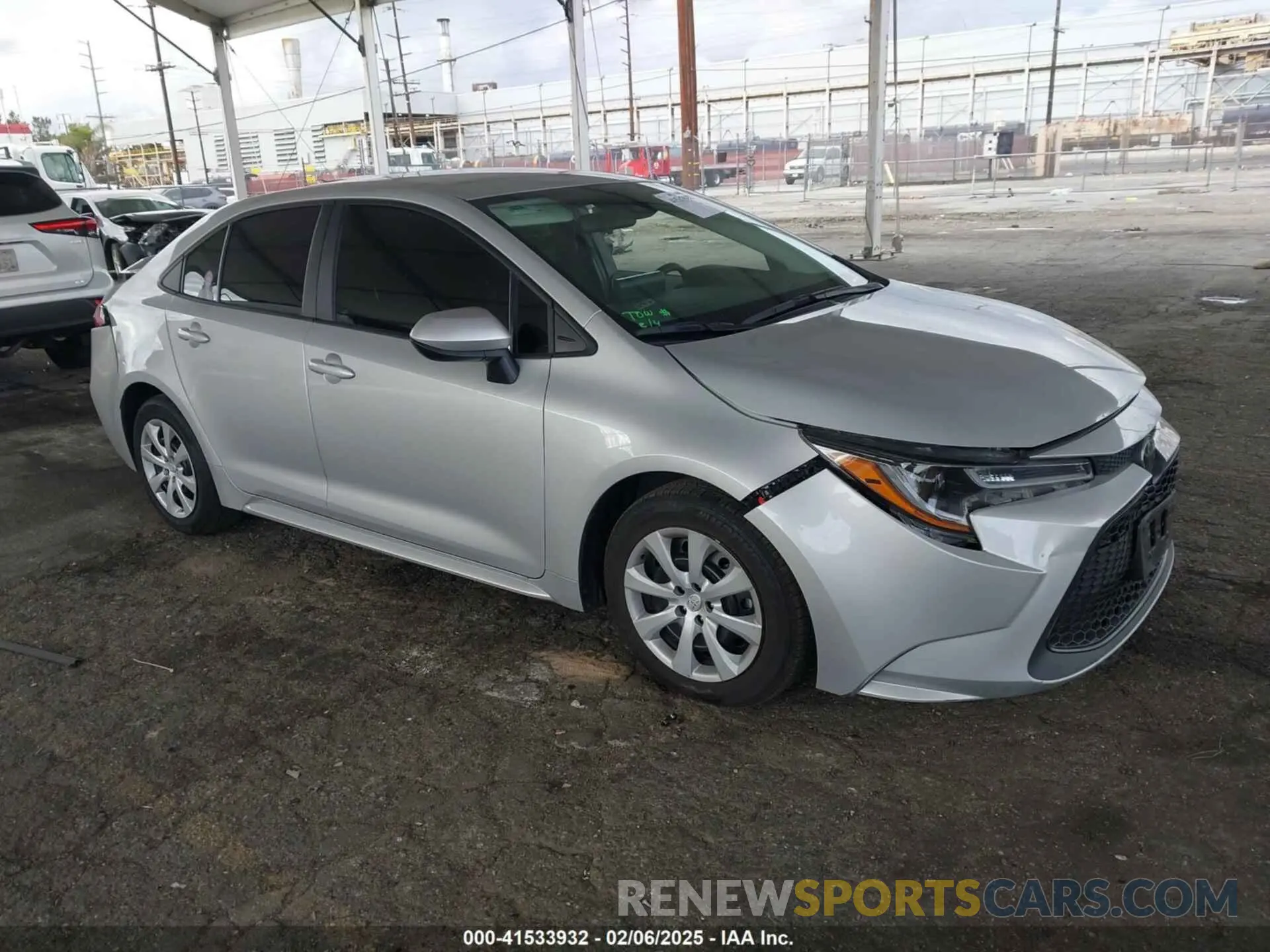 1 Photograph of a damaged car 5YFEPMAE8NP309246 TOYOTA COROLLA 2022