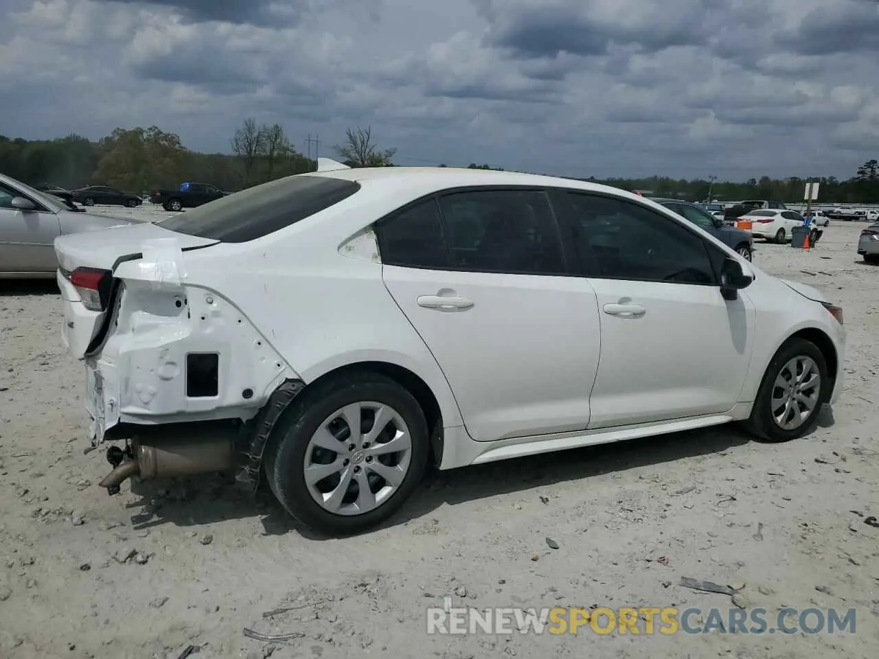 3 Photograph of a damaged car 5YFEPMAE8NP310722 TOYOTA COROLLA 2022