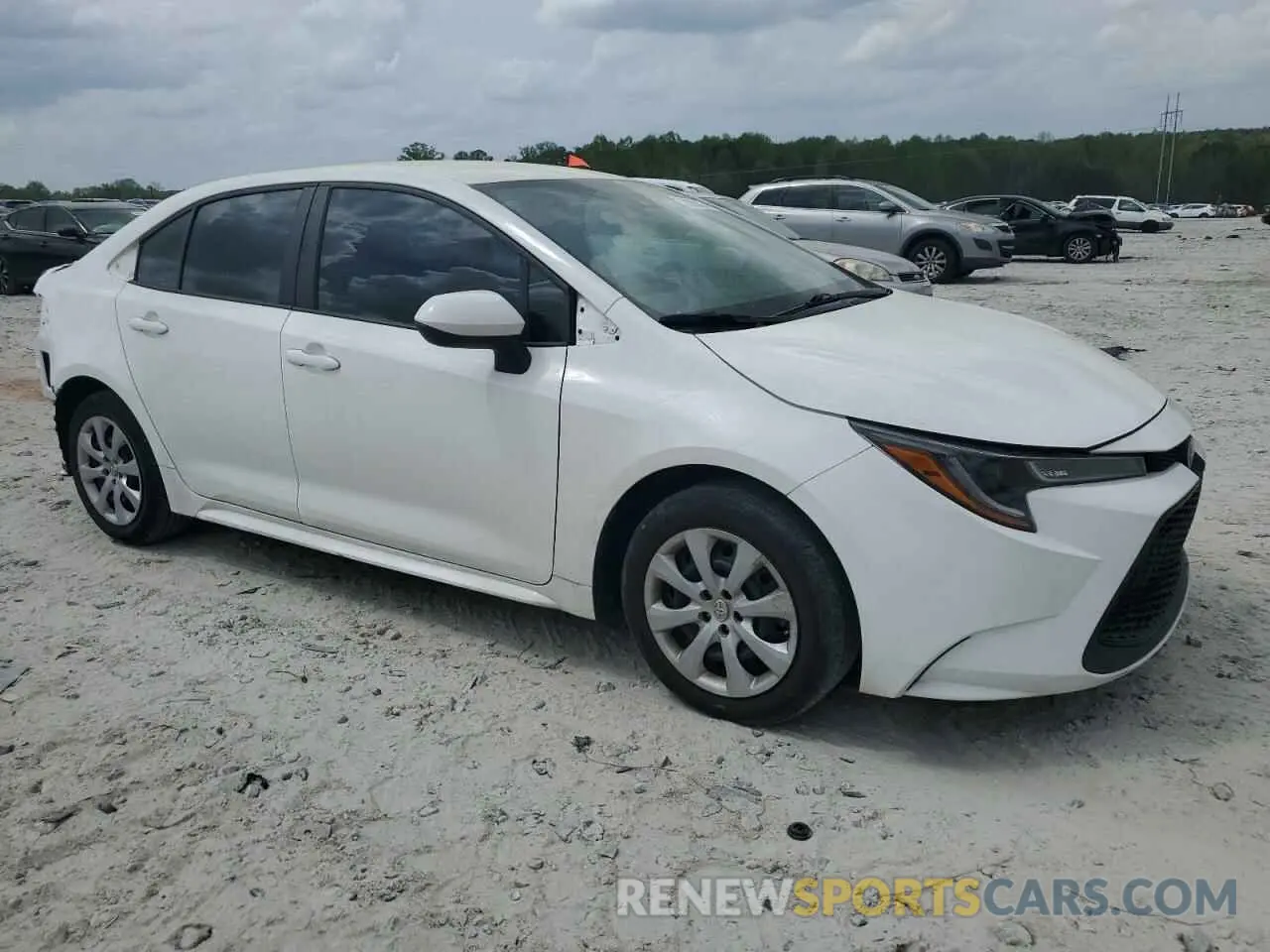 4 Photograph of a damaged car 5YFEPMAE8NP310722 TOYOTA COROLLA 2022