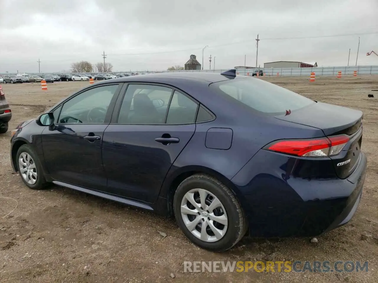 2 Photograph of a damaged car 5YFEPMAE8NP319159 TOYOTA COROLLA 2022