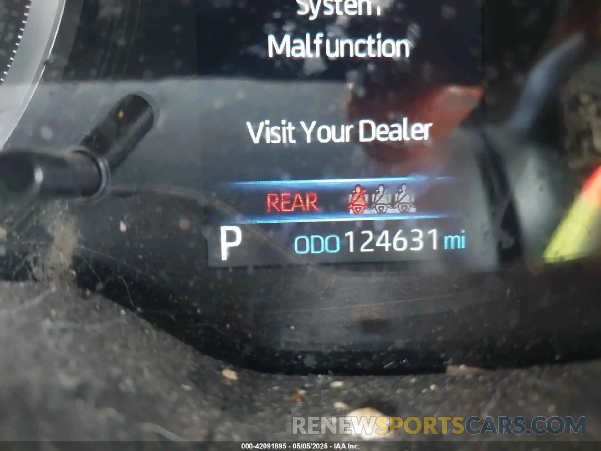 15 Photograph of a damaged car 5YFEPMAE8NP321767 TOYOTA COROLLA 2022