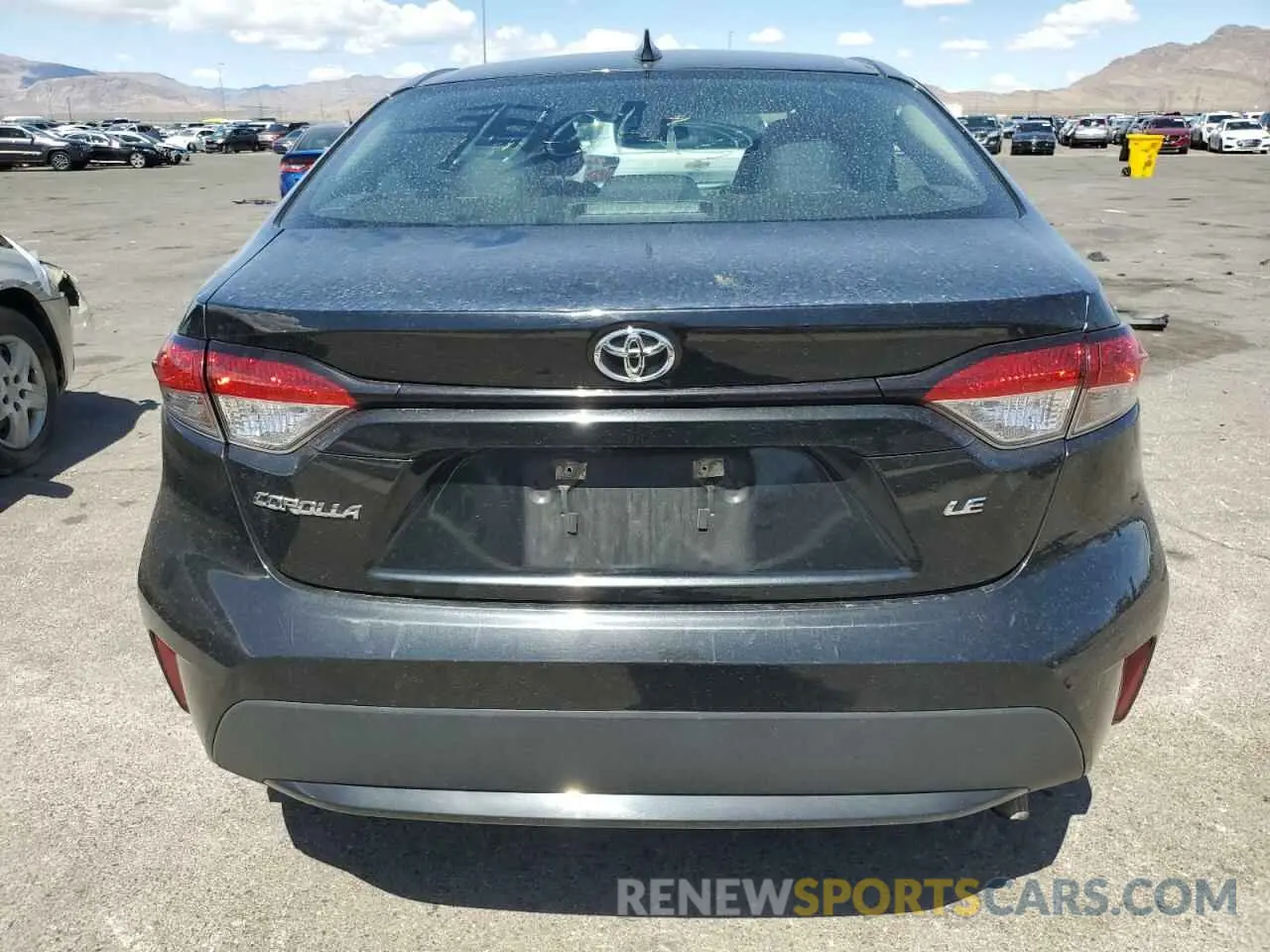 6 Photograph of a damaged car 5YFEPMAE8NP324815 TOYOTA COROLLA 2022